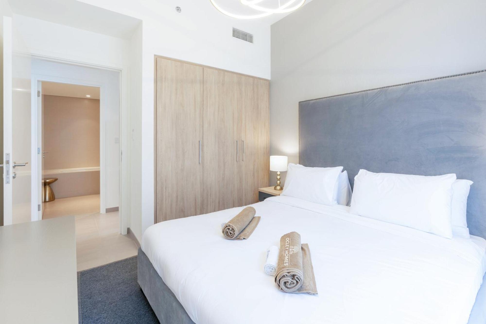 Branded 2br With Direct Park Access